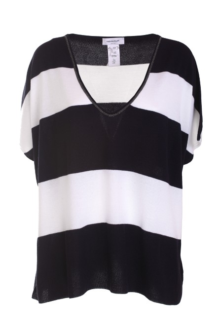 Shop FABIANA FILIPPI  Maglia: Fabiana Filippi t-shirt a righe.
Vestibilità regular. 
Scollo V.
Dettaglio brillante sullo scollo.
Composizione: 53% Lana vergine 47% Cotone.
Fabbricato in Italia.. MAD273W011H301-VR2BLU/BIANCO